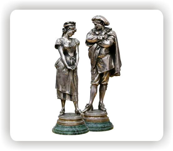 ANTIQUES CENTER